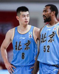 开云官方入口- 德累斯顿迪纳摩热身赛告捷，新援融入效果显著  
